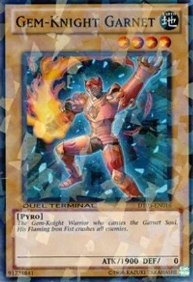 Gem-Knight Garnet DT05-EN016