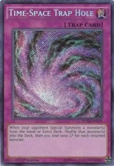 Time-Space Trap Hole [1st Edition] DUEA-EN079