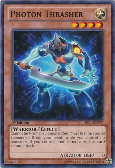 Photon Thrasher [Starfoil] SP14-EN007